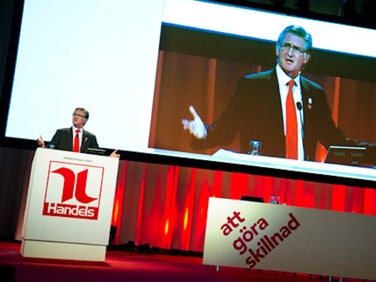 Philip Jennings talar på Handels kongress 2011.