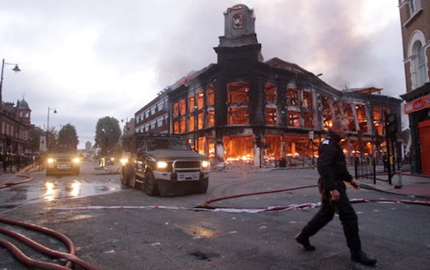 Upploppen i augusti började när en 29-åring i Tottenham dödades av polisen. Flera byggnader sattes i brand.