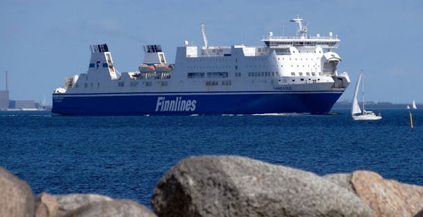 På väg bort. Sex av Finnlines fartyg byter svensk flagg mot finsk vid årsskiftet eftersom beskattningen är gynnsammare där. 