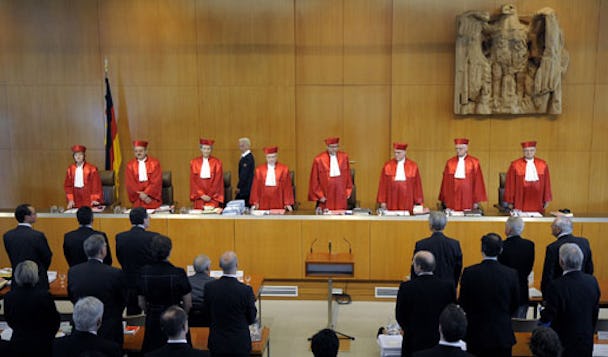 Domarna i den tyska federala förvaltningsdomstolen i Karlsruhe samlas.