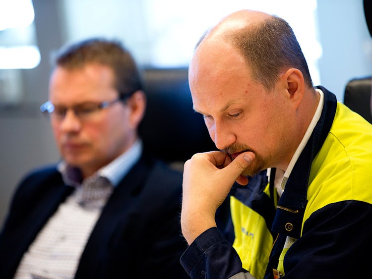 Anders Fröberg VD Borealis och Patrik Andersson från IF Metall varnar för att jobb inom kemiindustrin hotas.