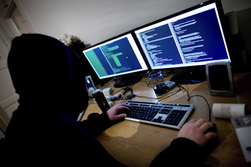 Oslo  20120125. Illustrasjonsfoto. Hacking, hackere og datakriminalitet blir av mange oppfattet som et alvorlig samfunnsproblem. Foto: Thomas Winje ÿijord / Scanpix NORGE / SCANPIX / kod  20520