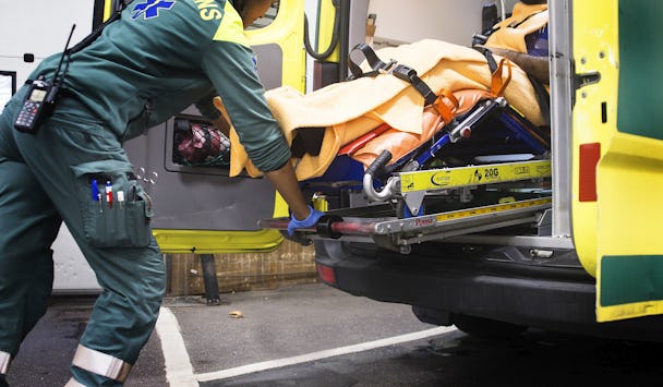 Sjuksköterska under olycka i ambulans