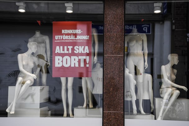 Bild på butik som har utförsäljning på grund av konkurs i Uppsala