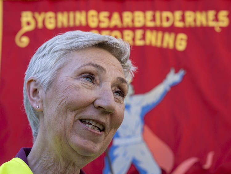 Norska LO-medlemmar får reallöneökningar efter strejk, glad Peggy Hessen Følsvik.
