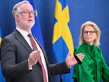 Arbetsmarknads- och integrationsminister Johan Pehrson (L) och finansminister Elisabeth Svantesson (M).