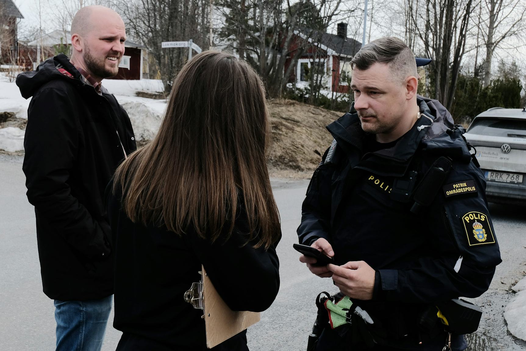 Jon Josefsson, räddningsledaren Carin och polisen Patrik Gellner