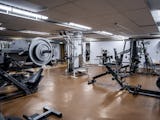 På HK Scan i Linköping har de anställda ett gym i källaren.