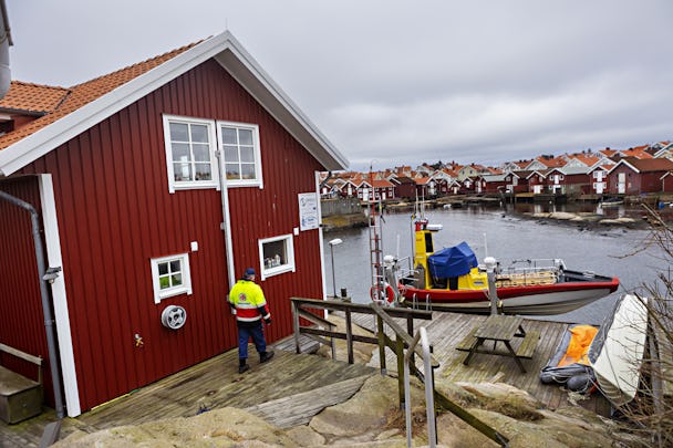Sjöräddningens båtar och kontor ligger bara några minuter från Herbert ­Rödströms arbetsplats.