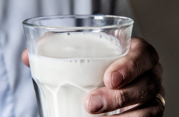 Ett glas mjölk. Norrmejerier lägger ner i Luleå.