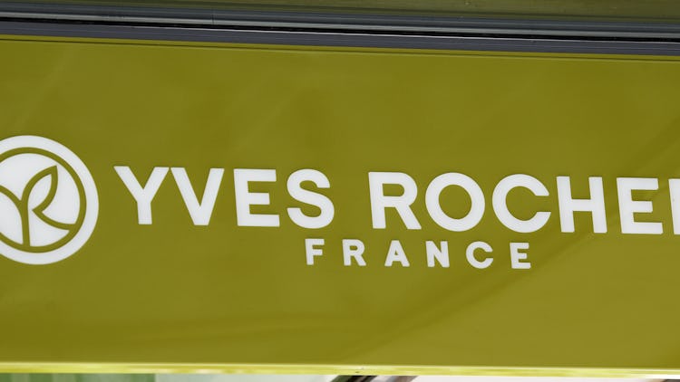 Yves Rocher stänger alla butiker