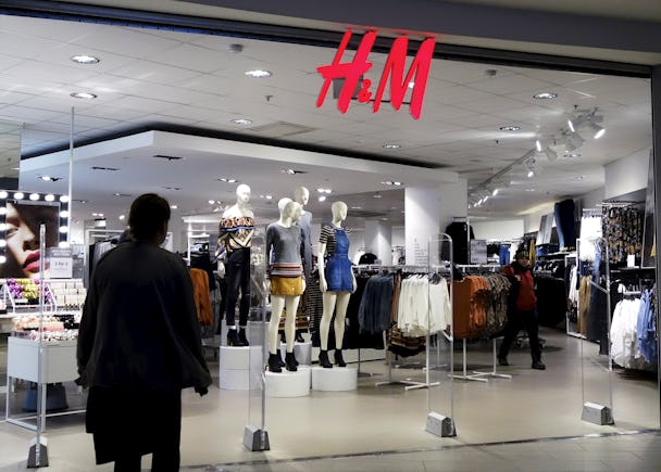 H&M anställda, arbetsmiljö, personal, butik, H&M