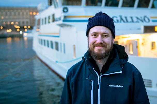 Eric Ekblom på skärgårdsbåten Gällnö.