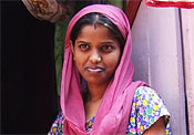 Usha Soni har gift sig inom sin kast – ornamentmålar­kasten.