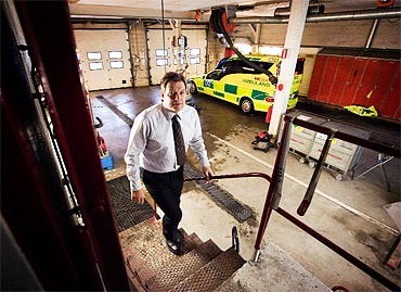 Åke Östman var ambulanssjukvårdare och sektionsordförande i Kommunal i 12 år. Nu är han vd för AISAB, ett ambulansföretag med över 200 anställda.
