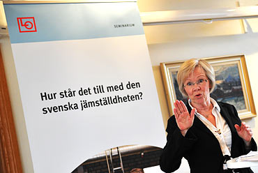 – Det är så lätt att vara för jämställdhet men vi får inte glömma bort feminismen, säger LO:s ordförande Wanja Lundby-Wedin inför 8:e mars.