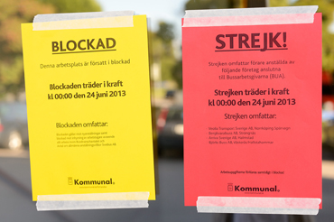 Ungefär 75 spårvagnsförare och vagnhallsarbetare har tagits ut i strejk på Veolia i Norrköping.