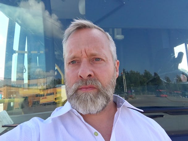 Bild på Petri Myllykoski, bussförare.
