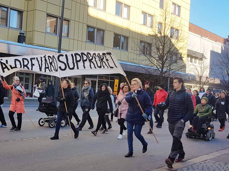 Äldrevårdsupproret demonstrerade i Luleå.