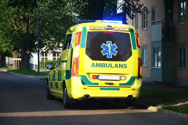 Ambulans (genrebild).