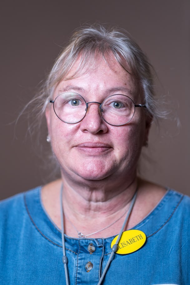 Elisabeth Blomgren, undersköterska.