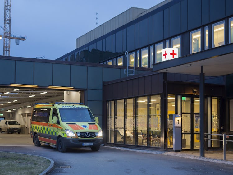 Ambulans vid Sahlgrenska universitetssjukhuset.