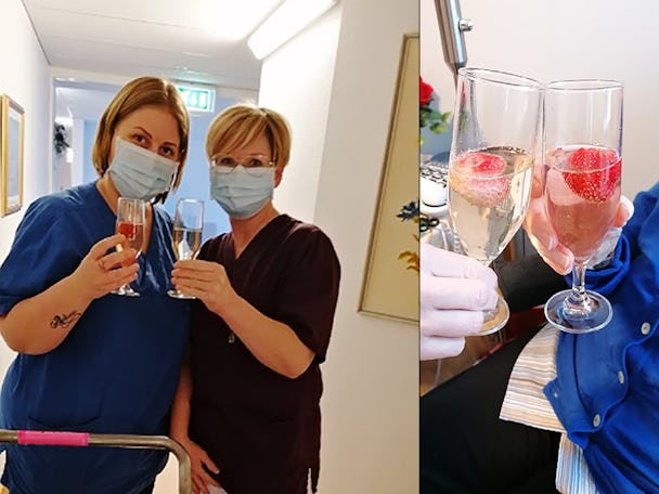 Sandra Öbro, vårdbiträde och Maria Kårefalk, undersköterska, skålar för att coronasmittan åtminstone för tillfället är borta.