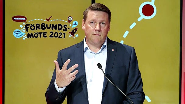 Tobias Baudin vid Kommunals förbundsmöte.