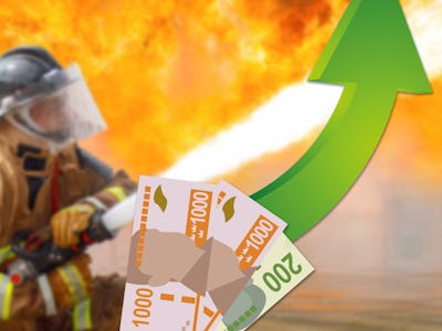 Brandmännens löner höjs med i snitt drygt 2 000 kronor.