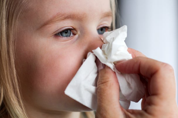 snorigt barn med feber bör inte vara på förskolan skriver debattörerna