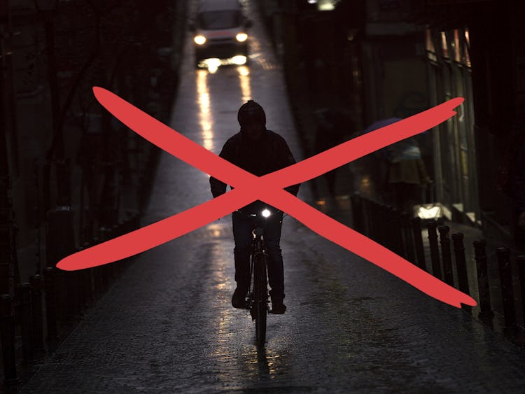 Protesterna hjälpte – hemtjänsten i centrala Norrköping slipper cykla på natten. (Bilden är en genrebild.)