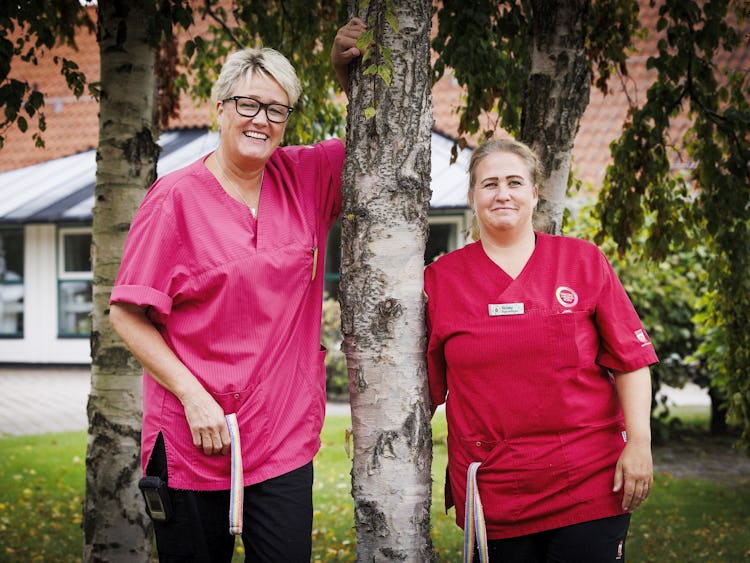 Bild på undersköterskorna Susanne Lundahl och Wenke Ahlberg i Helsingborg.