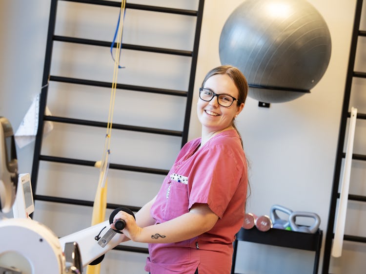 Bild på Alva Juul jobbar som undersköterska i Skillingaryd.