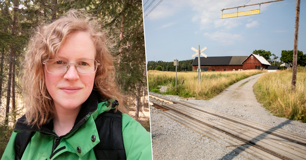 En lockig kvinna med glasögon i grön kavaj. En grusväg leder mot en lada, skylt som visar en järnvägsövergång i närheten.