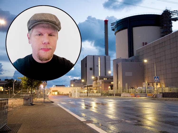 En bild på Ringhals kärnkraftverk, med ett foto av Caj Björklind monterad över.