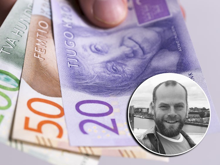 Ett foto på Hans Andersson monterat över en bild på en hand som håller i svenska sedlar