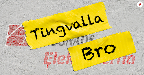 Elektrikernas och Byggnads loggor övertejpade med gul tejp som det står "Tingvalla Bro" på.