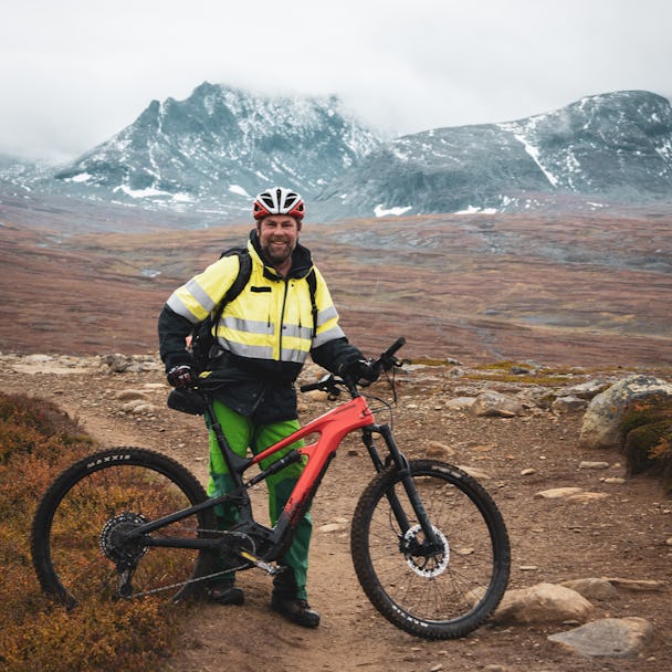 Tobias Nilsson med cykel