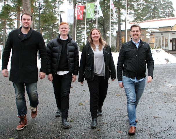 Fyra målare som har utbildat sig till ombudsmän. Anders Andersson, Kristina Norlin, Joakim Blomqvist och Robin Johansson. Foto: Helena Forsberg