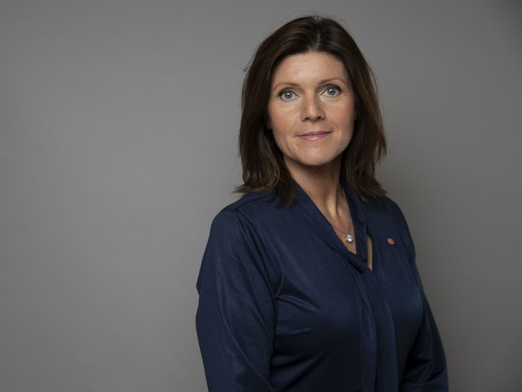 Porträttfoto av arbetsmarknadsminister Eva Nordmark