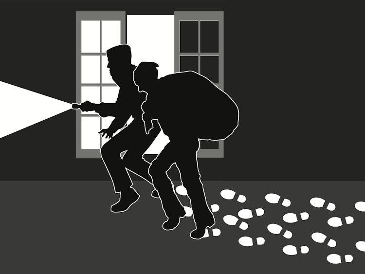 Två tecknade tjuvar i silhuett mot ett fönster, som har lämnat massro av vita spår efter sig