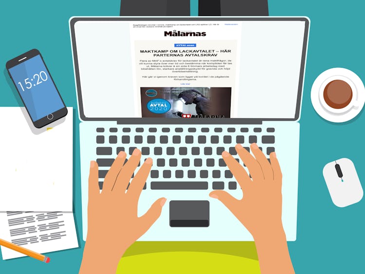 en tecknad person sitter med en laptop I knät och läser Målarnas facktidnings nyhetsbrev på sin skärm
