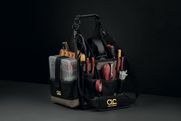 En väska med verktyg